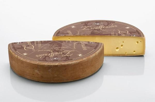 Produktfoto zu Zwölfender Rohmilchkäse 52% ÖMA