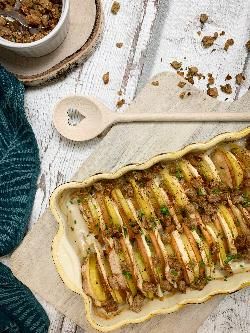 Produktfoto zu Rezept der Woche "Pastinaken-Apfel-Kartoffel-Gratin"